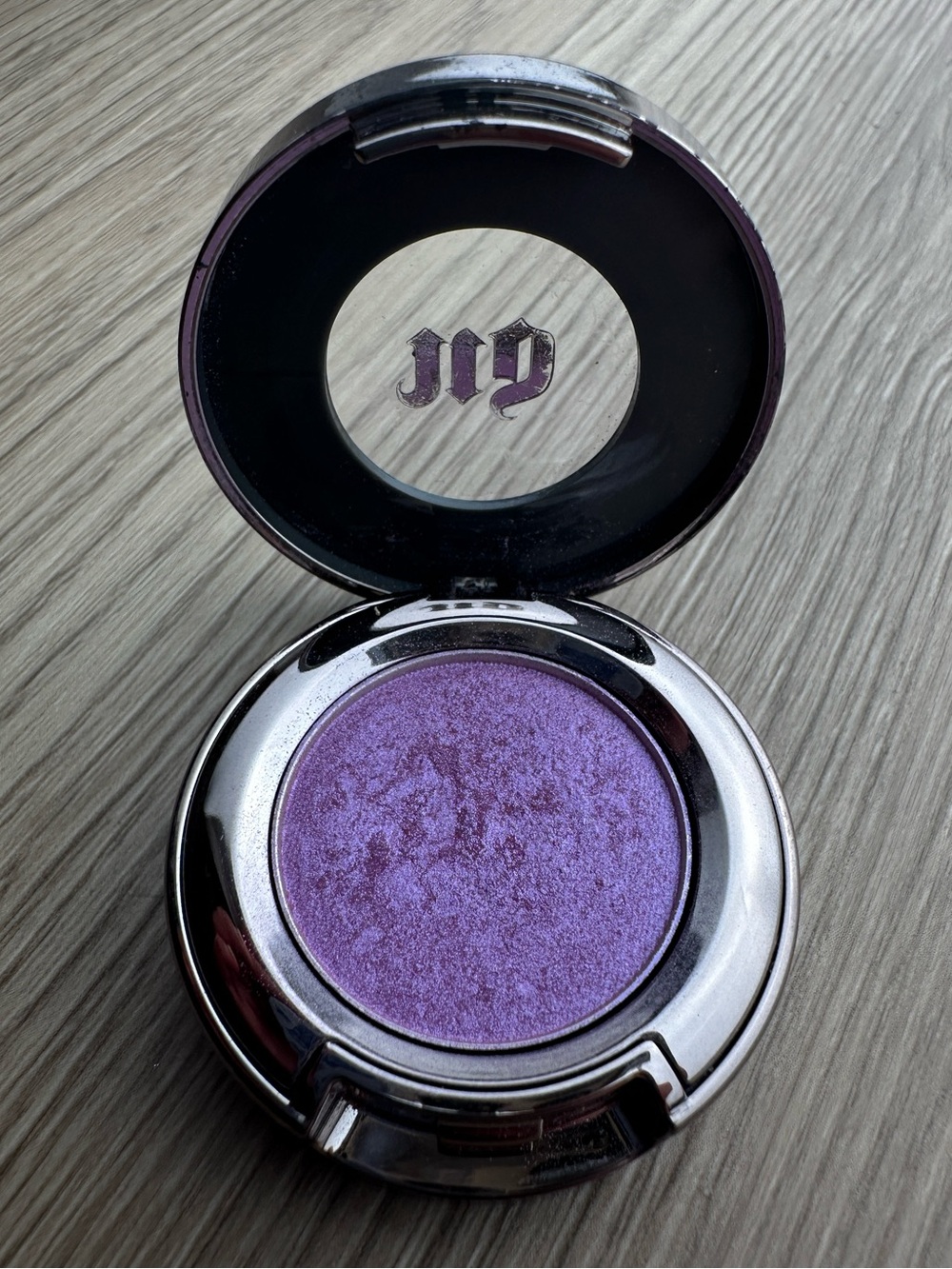 DISCONTINUED Urban Decay ASPHYXIA Eyeshadow 💜✨